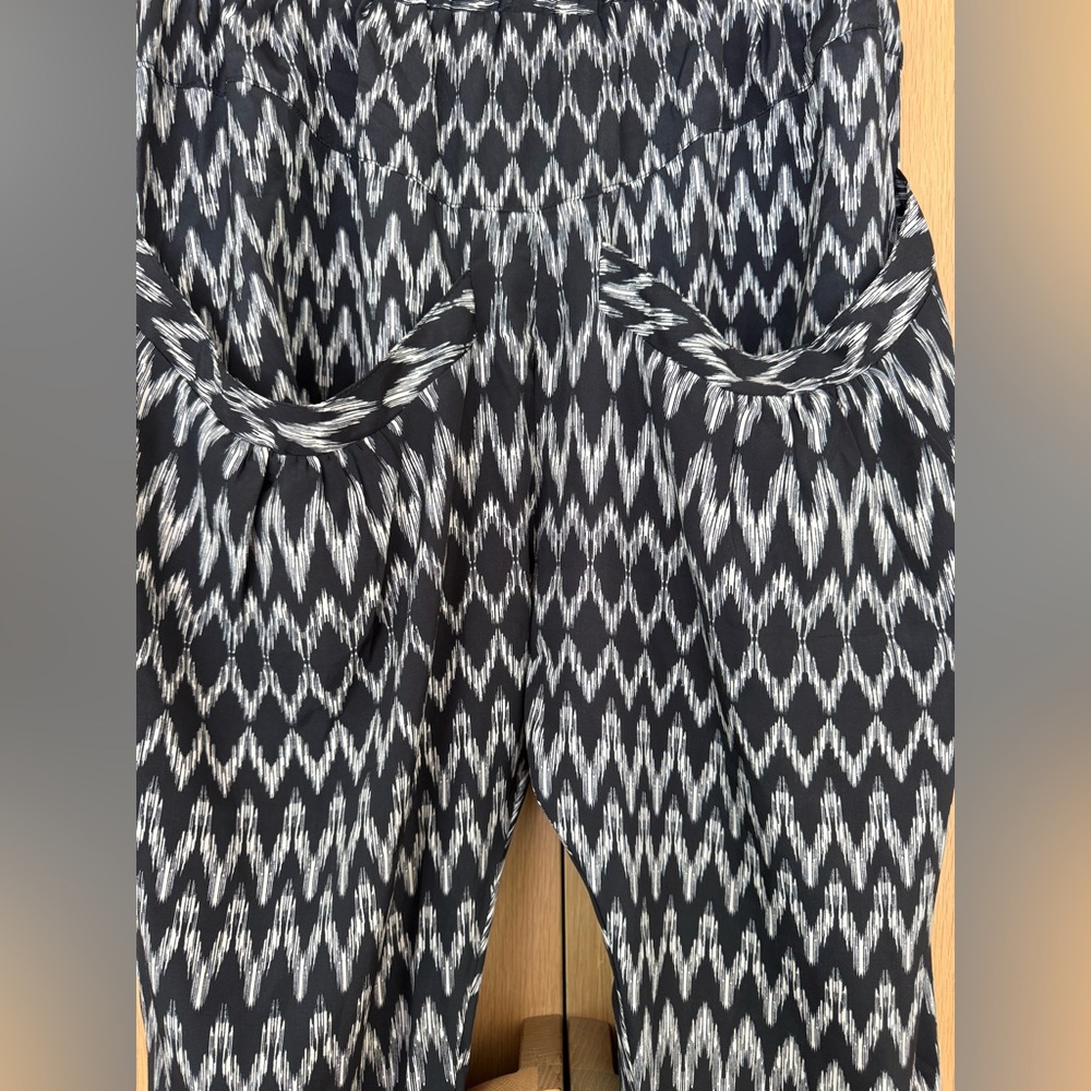 Flynn Skye Black + White Patterned Pants Size 3 - Picture 2 of 9